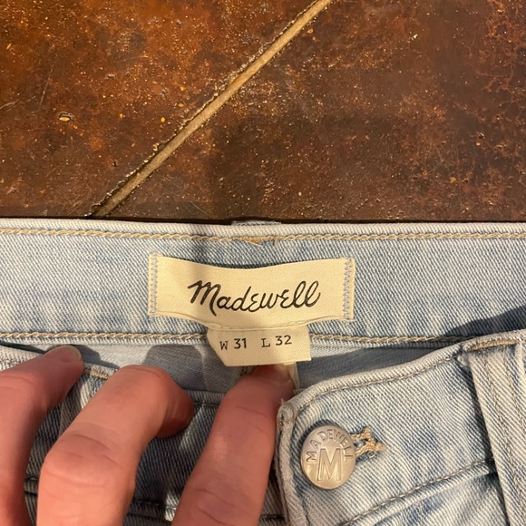 Light Wash Madewell Slim Jeans 31x32 - Picture 2 of 5